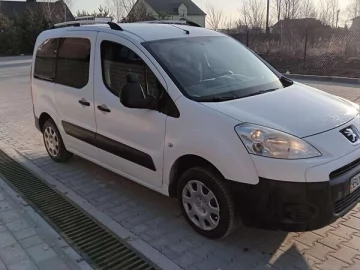 Авто Peugeot Partner 2010 № 7466847