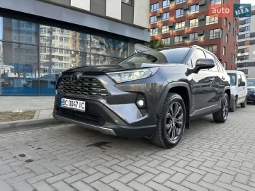 Авто Toyota Rav4 2022 № 7468576