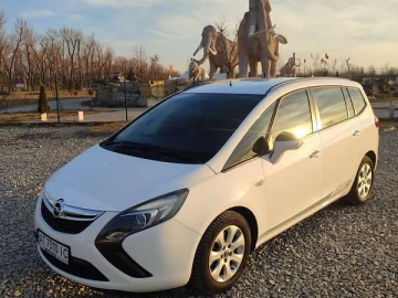 Авто Opel Zafira Tourer 2013 № 7468784