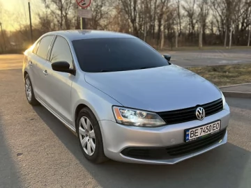 Авто Volkswagen Jetta 2013 № 7468856