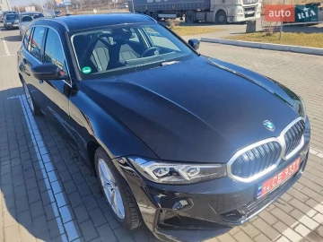 Авто BMW 3 Series 2022 № 7468901