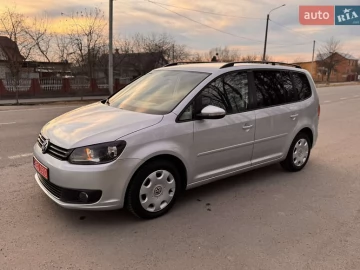 Авто Volkswagen Touran 2011 № 7468945