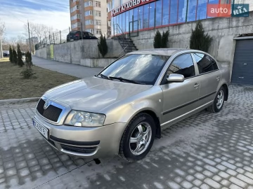 Авто Skoda Superb 2004 № 7469447