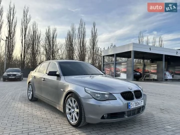 Авто BMW 5 Series 2003 № 7469506
