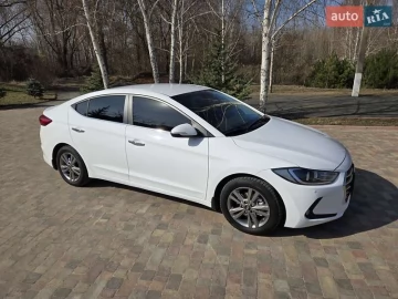 Авто Hyundai Elantra 2018 № 7469551
