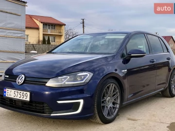 Авто Volkswagen E-Golf 2017 № 7469771