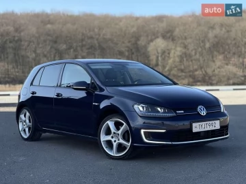 Авто Volkswagen E-Golf 2015 № 7470044