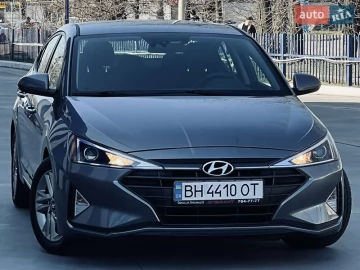 Авто Hyundai Elantra 2018 № 7470091