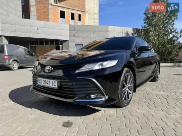 Авто Toyota Camry 2023 № 7470178