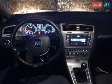 Авто Volkswagen Golf 2016 № 7470327
