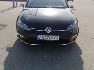 Авто Volkswagen E-Golf 2017 № 7470330