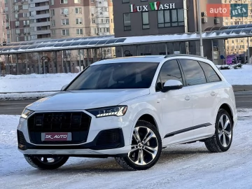 Авто Audi Q7 2023 № 7470456