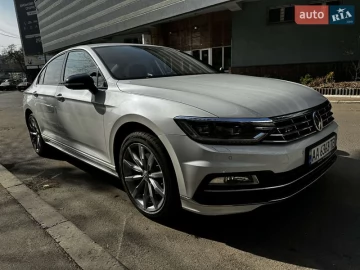 Авто Volkswagen Passat 2018 № 7470881
