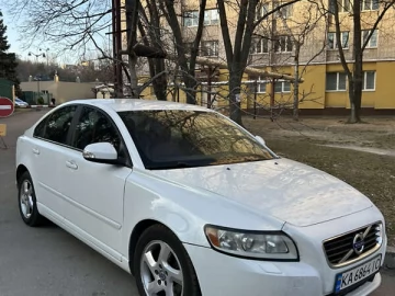 Авто Volvo S40 2011 № 7472435