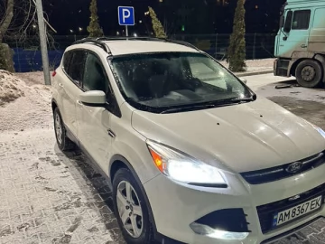 Авто Ford Escape 2014 № 7472515
