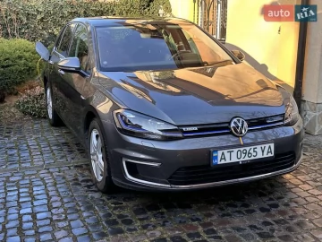 Авто Volkswagen E-Golf 2018 № 7472560