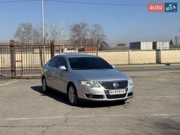 Авто Volkswagen Passat 2005 № 7473163