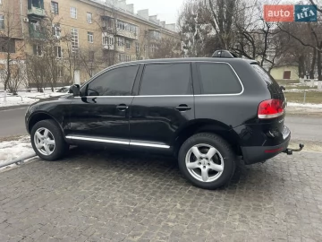 Авто Volkswagen Touareg 2006 № 7473212