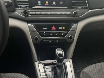 Авто Hyundai Elantra 2016 № 7473387