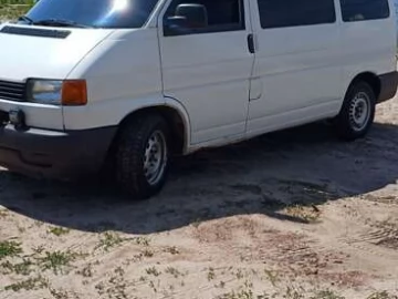 Авто Volkswagen Transporter 2000 № 7473915