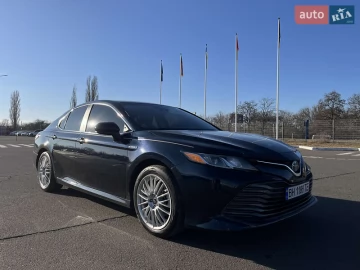 Авто Toyota Camry 2020 № 7474061