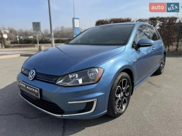 Авто Volkswagen E-Golf 2015 № 7474158