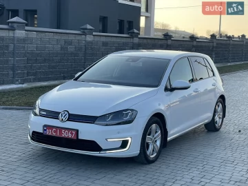 Авто Volkswagen E-Golf 2015 № 7474420