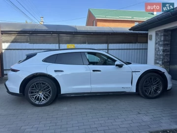 Авто Porsche Taycan Cross Turismo 2022 № 7474591