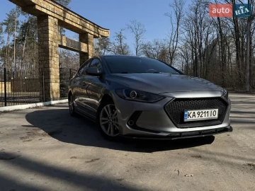 Авто Hyundai Elantra 2018 № 7474767