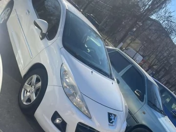 Авто Peugeot 207 2011 № 7474963