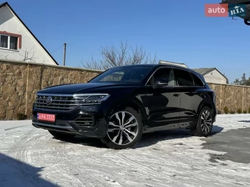 Авто Volkswagen Touareg 2018 № 7475169