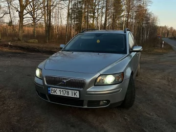 Авто Volvo V50 2005 № 7475795