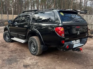 Авто Mitsubishi L 200 2011 № 7476628