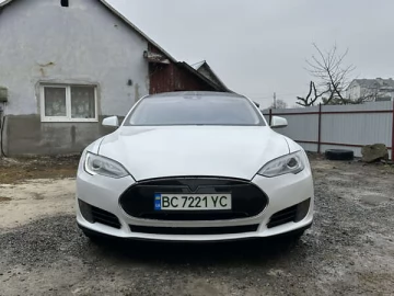 Авто Tesla Model S 2015 № 7477739