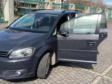 Авто Volkswagen Touran 2014 № 7478656