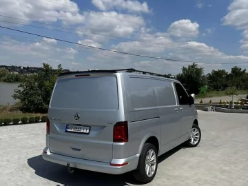 Авто Volkswagen Transporter 2017 № 7478978