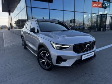 Авто Volvo Xc40 2023 № 7479082