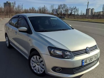 Авто Volkswagen Polo 2011 № 7479314