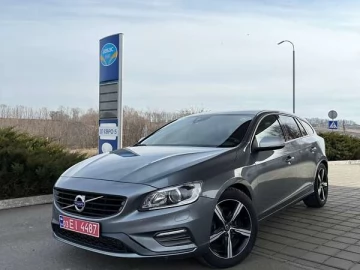 Авто Volvo V60 2018 № 7479666