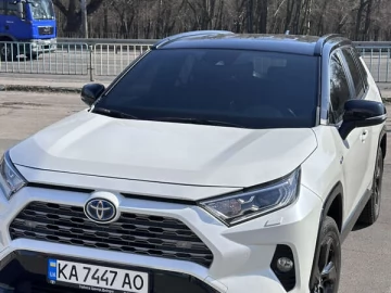 Авто Toyota Rav4 2021 № 7479790