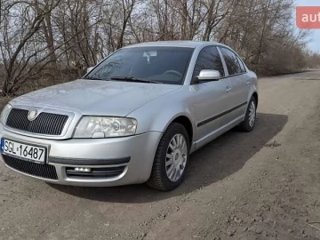 Авто Skoda Superb 2004 № 7480304