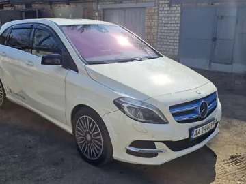 Авто Mercedes B-Class 2015 № 7481116
