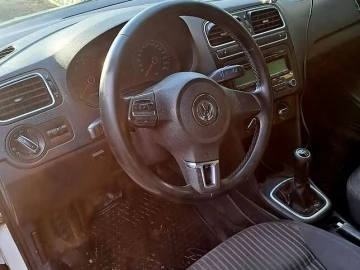 Авто Volkswagen Polo 2011 № 7481656