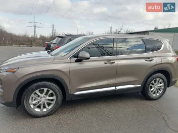 Авто Hyundai Santa Fe 2019 № 7481797