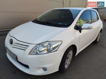 Авто Toyota Auris 2011 № 7482206