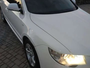 Авто Skoda Superb 2011 № 7482209