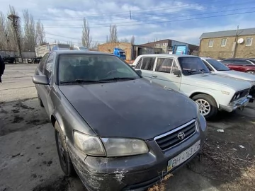 Авто Toyota Camry 2000 № 7482528