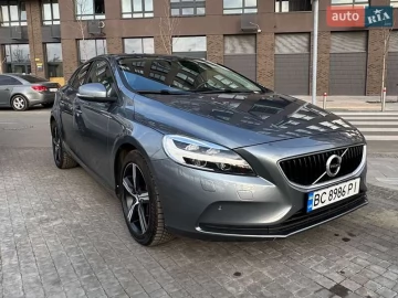 Авто Volvo V40 2017 № 7482846