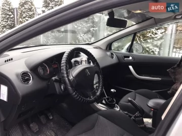 Авто Peugeot 308 2011 № 7483078