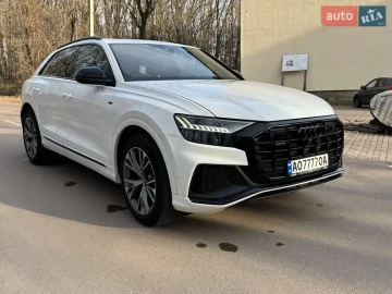 Авто Audi Q8 2019 № 7483459